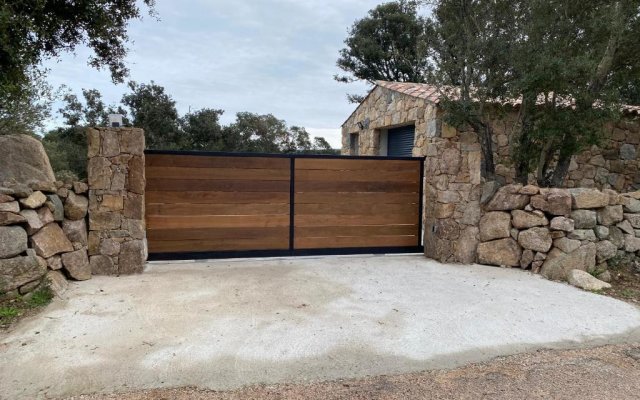 Coquet appartement indépendant entre mer et maquis