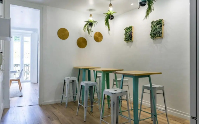 The Color Suites & Rooms