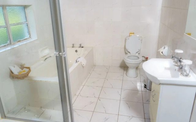 Great Zimbabwe Hotel