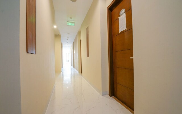 U Xpress Hotel by OYO Rooms