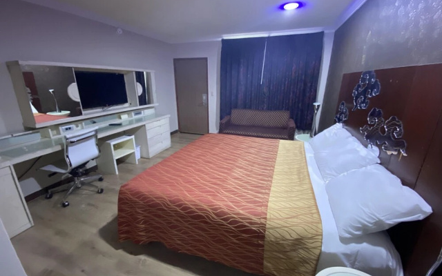 Orange Villa Park Motel