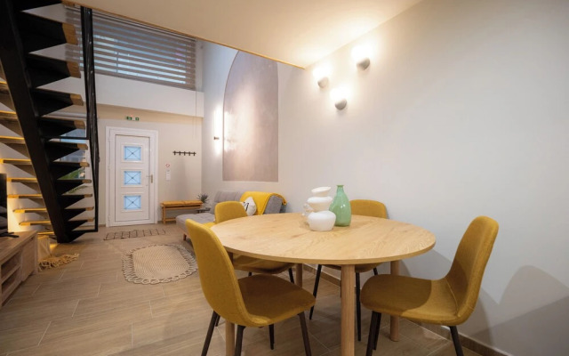 Vayas Residences Agora