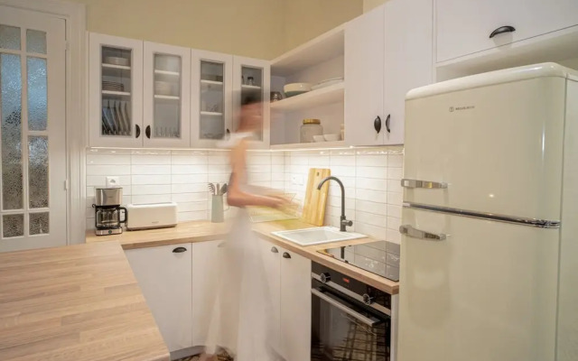 The H Experience Boutique Apartments Athens