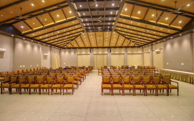 Maulik Mansion Resort
