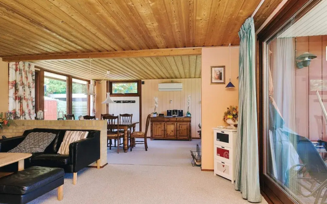 6 Person Holiday Home in Store Fuglede-by Traum