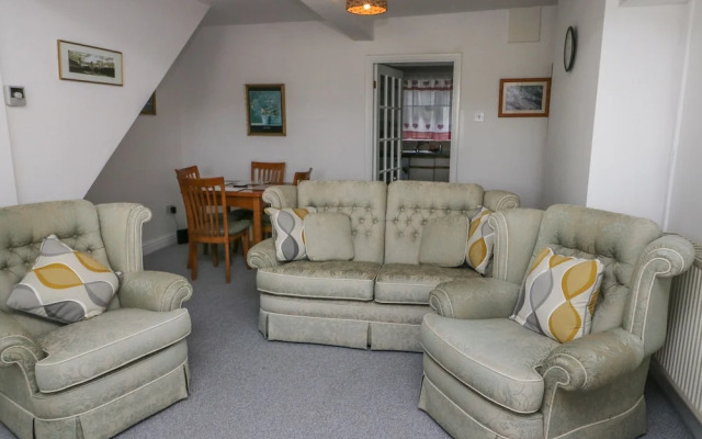 23 Beach Road