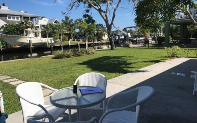 526 72nd St - 2 Br Home