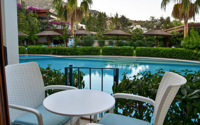 Liona Hotel