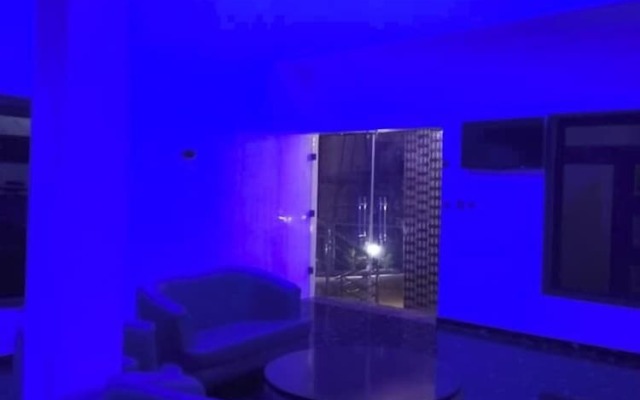 New Diamond Suites and Apartment Jos