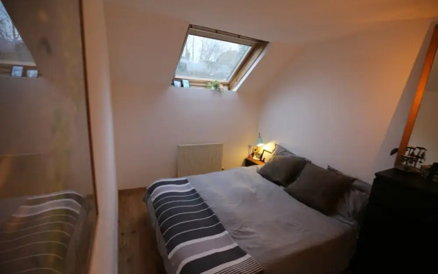 Trendy Notting Hill 1 Bedroom Apartment With Balcony