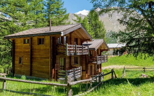 3-Schlafzimmer Chalet Eichhorn****, Saas Fee 1800m