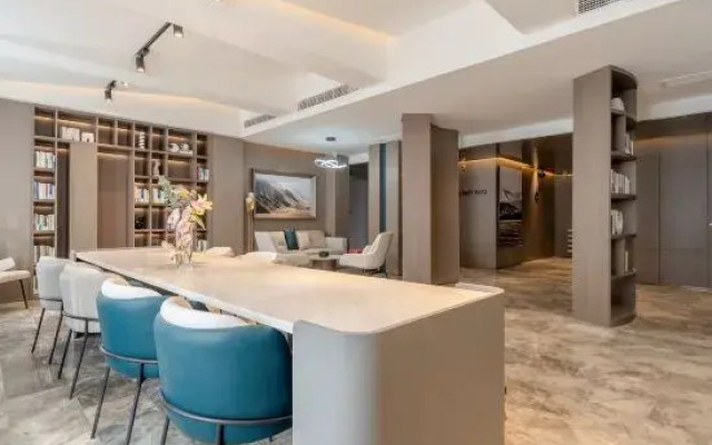 Atour Hotel, Xintiandi Square, Yixing City Center