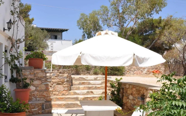 Michalis Apartments near the beaches with sea view
