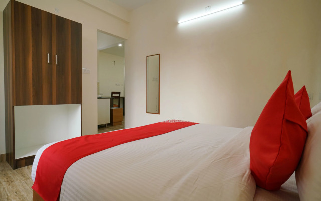 OYO 15574 Caprice Residency, South