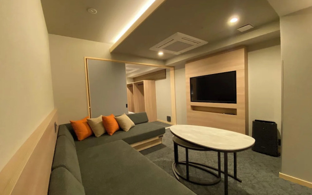 Premium Apart MONday KYOTO GOJO