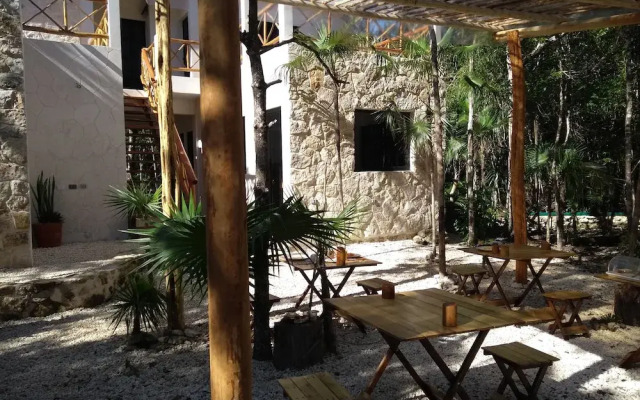 Tooj Cheel Lodge Tulum