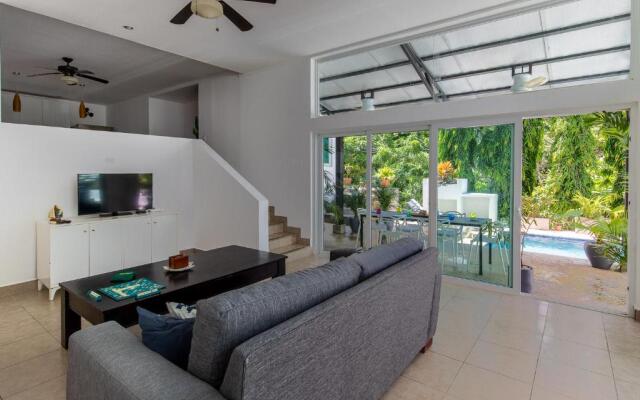 Casa Esmeralda - Family Friendly 3 Bedroom Home with Private Pool