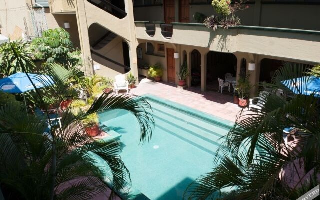 Hotel Solimar Inn Suites