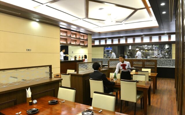 Cherry Hills Hotel