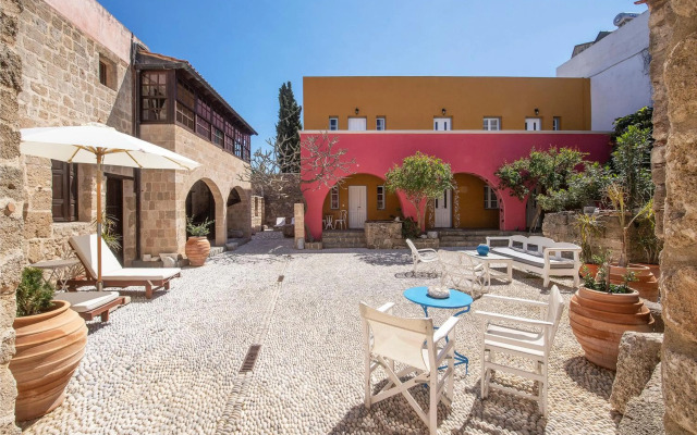 Saint Artemios Hotel and Oriental Suites