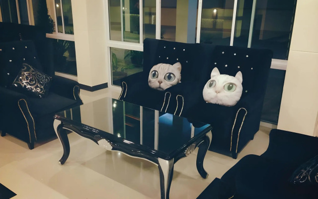 The Rich Residence