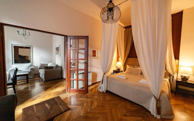 Lounge Apartments