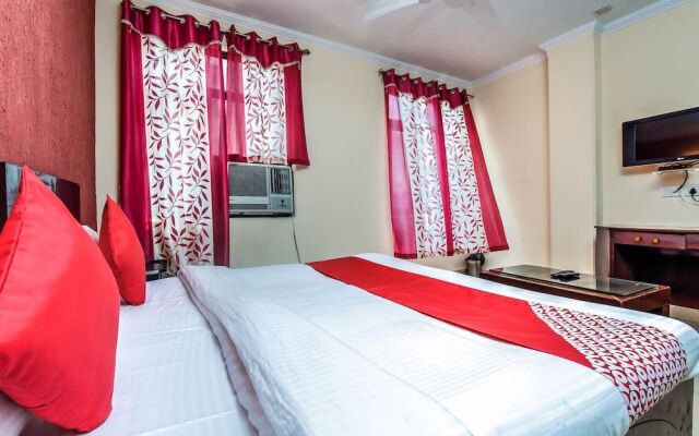 Ambica Deluxe Hotel