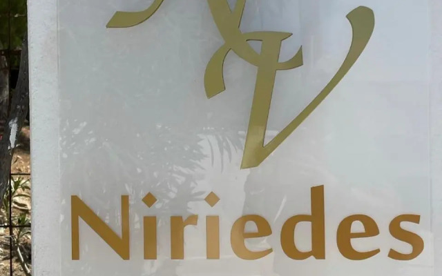 Niriedes Villas