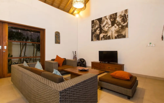 Echo Beach Villa & Apartment