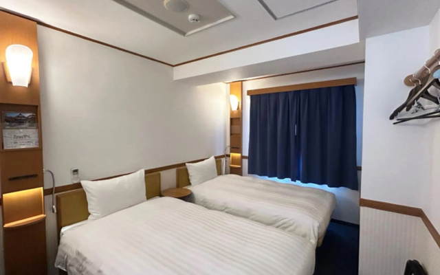 Toyoko Inn Okinawa Naha Asahibashi Ekimae – Guest Rooms – Naha