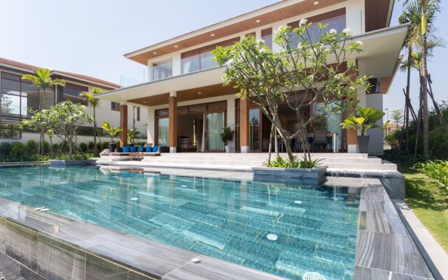 Vacation Homes Luxury 3 BR Ocean Estate