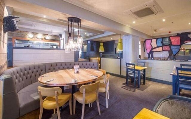 Premier Inn Rotherham East M18/M1