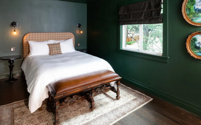 N+P Boutique Lodge