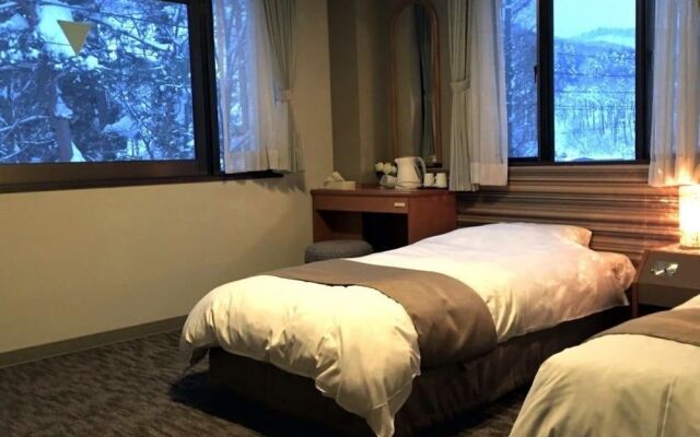 Hakuba Landmark Iwatake Lodge