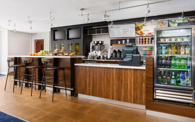 Courtyard By Marriott Farmington