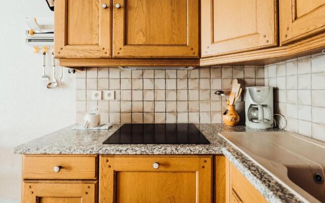 Cozy apartment with balcony 100 m from the Bettex gondola