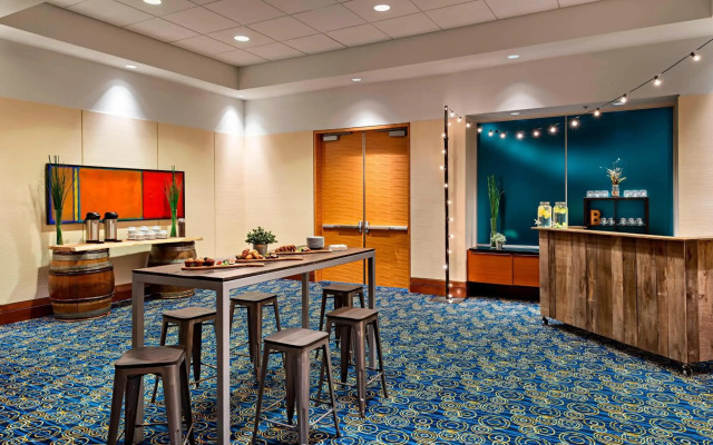 Montreal Airport Marriott In-Terminal Hotel