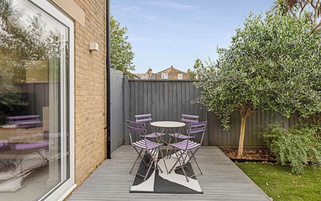 2-bed Getaway Near East Dulwich Station