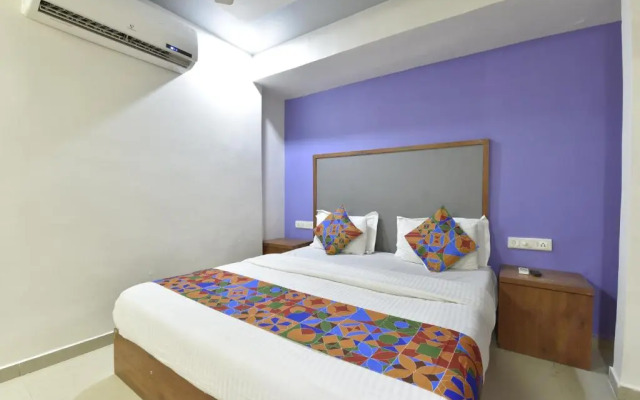Hotel Gold Leaf,Ahmedabad