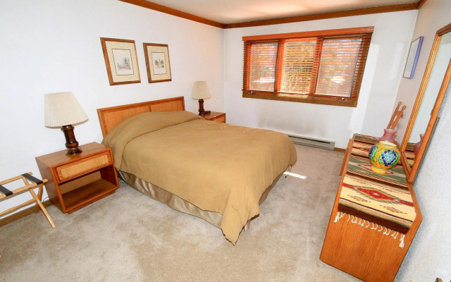 Mountainback #72, Corner Unit