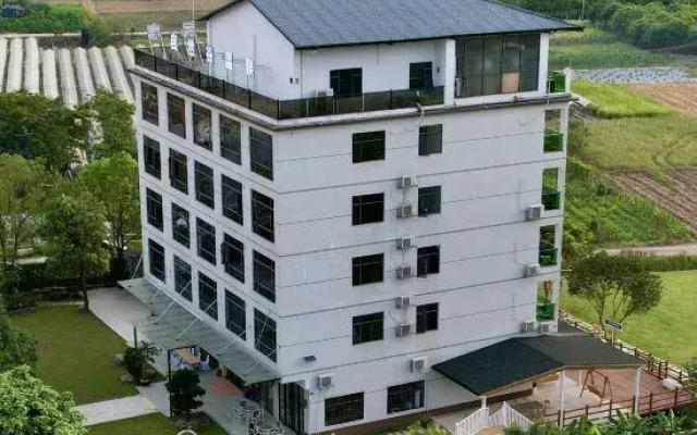 Longmen Nankunshan Nature Valley Hot Spring Hotel