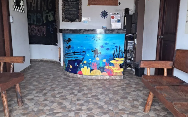 Maha Sand Suites Hotel & Hostel