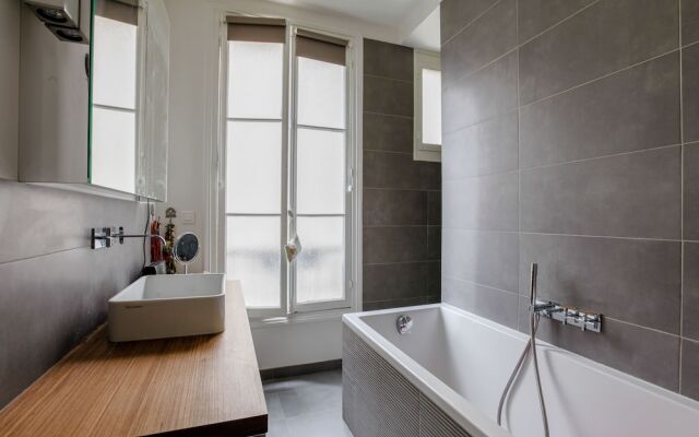 Charming appart- Vaugirard by Weekome
