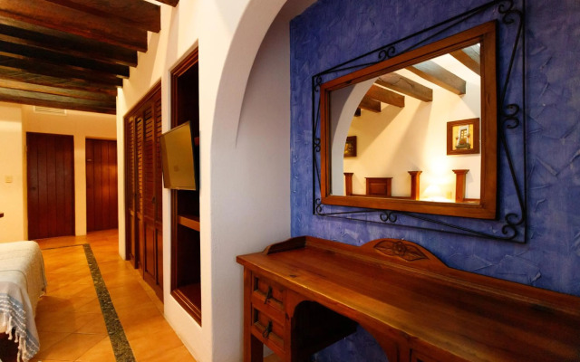 Hotel Lunata - Near Playa del Carmen Main Beach