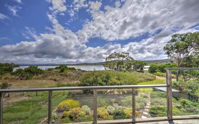 Swan Cove