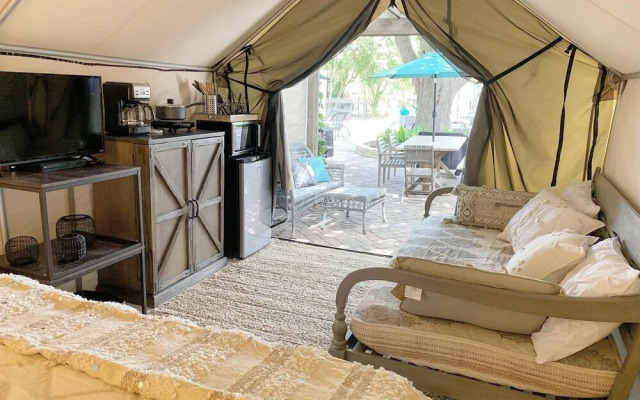 Weinert #B - 1 Br Apts