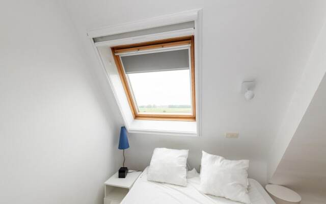 Duplex in Nieuwpoort With Pool Access