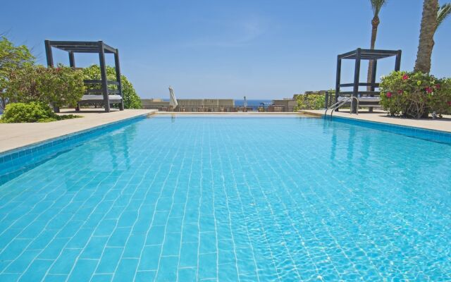 Outstanding Sea View-Azzurra Apartments