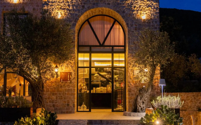 Mashtra The Olive House