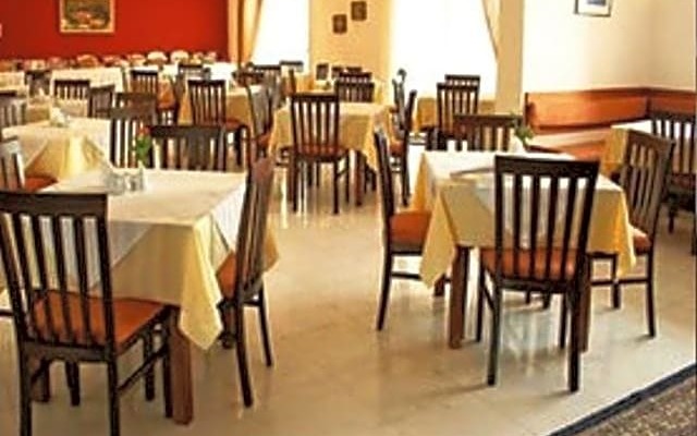 Istron Hotel